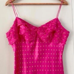 Robe Nuisette En Soie- 38 -Cachare Vetements Magasin 00590fb2 383a 4b3f a11a adb3e9b17f3b