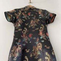 Robe Chinoise- 36 / 38 -Cachare Vetements Magasin 04ccb9eb b9bf 4aac 826a b4b9fbf88ccf