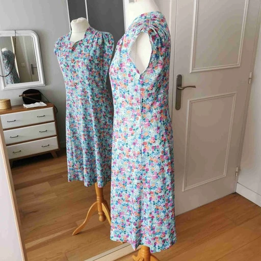 Robe Longue à Fleurs- 40 3 Robe Longue à Fleurs- 40 – Image 3