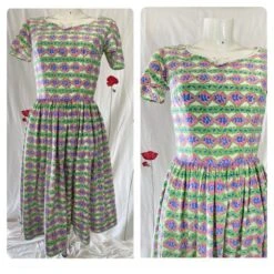 Robe à Fleurs 70's- 34 / 36 -Cachare Vetements Magasin 11a528d1 08b4 4b8f bb3d 5bfbcef2126a