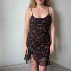 Robe à Cerises- 38 -Cachare Vetements Magasin 1b4ab987 b15f 41ea b6e2 d5fbc8ea3e85