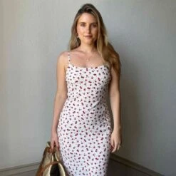 Robe à Fleur- 36 / 38 -Cachare Vetements Magasin 1ba69bd3 4db1 4995 a550 fabb80583bdc