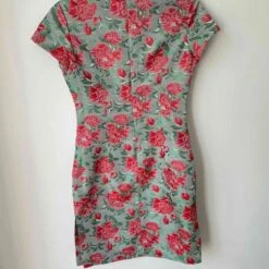 Robe à Fleurs- 34 -Cachare Vetements Magasin 29de79af e24b 4265 a4d7 4a243226b5bb