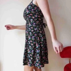 Robe à Fleirs- 38 / 40 -Cachare Vetements Magasin 2aef4659 b852 4586 9662 5e64ce1b1e9a