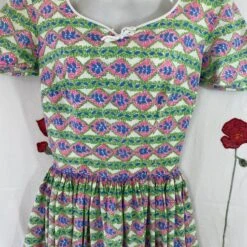 Robe à Fleurs 70's- 34 / 36 -Cachare Vetements Magasin 2c0d17bc b024 43e7 a658 0e852970331c