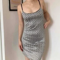 Robe Argentée- 34 / 36 -Cachare Vetements Magasin 3049f7aa d3c6 452a 9eb6 fc76d3bae25f