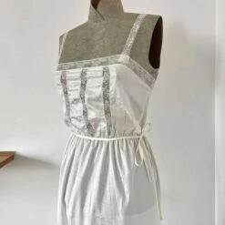 Robe Romantique- 34 / 36 -Cachare Vetements Magasin 38308979 dca5 48ac b168 5c5473adddae