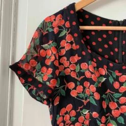 Robe Mini Cerises Et Pois- 36 -Cachare Vetements Magasin 50a5cc83 cffc 40b6 bba0 c14bbcc8abf7