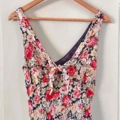 Robe Midi à Fleurs- 36 / 38 -Cachare Vetements Magasin 50b88d86 d00e 4a72 a012 c3a07b0b072b