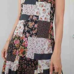 Robe à Fleurs- 34 / 36 -Cachare Vetements Magasin 56c8c238 3fa3 41a8 b2b9 98436d6e2e19