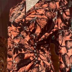 Robe à Fleurs- 36 / 38 -Cachare Vetements Magasin 578b0cac b7f5 478d 80b7 16c0d3818a81