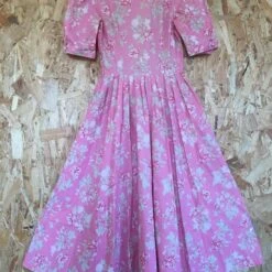 Robe Longue Laura Ashley- 34 / 36 -Cachare Vetements Magasin 59858a6f de30 46ad 837d 05fdccf7e621