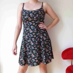 Robe à Fleirs- 38 / 40 -Cachare Vetements Magasin 756cd184 d4dd 43f4 b3b7 5cff080e6635