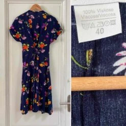 Robe à Fleurs- 38 -Cachare Vetements Magasin 784e05f9 73ed 4b12 9b82 60c21642e699