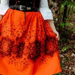 Robe Autrichienne- 34 / 36 -Cachare Vetements Magasin 877b59b7 119f 400f 8d91 0a4ef0d28742