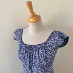 Mini Robe à Fleurs- 36 -Cachare Vetements Magasin 8ff0740c 1d1f 4a0f 8f29 4ee6009836d8