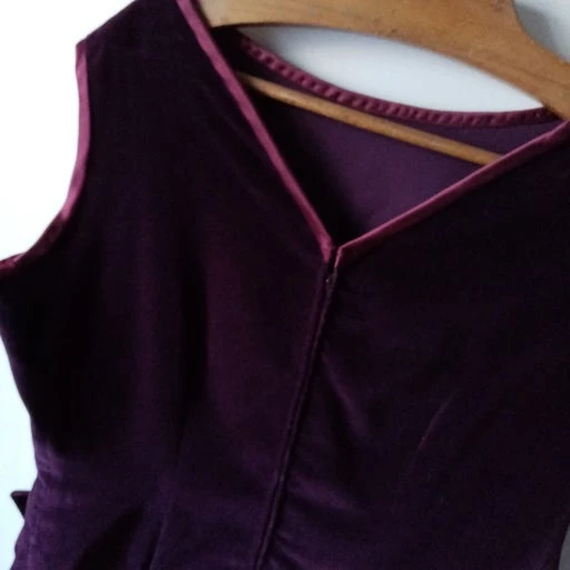 Robe En Velours- 38 / 40 3 Robe En Velours- 38 / 40 – Image 3