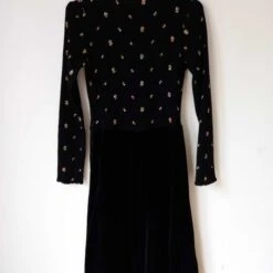 Robe 70's- 34 / 36 -Cachare Vetements Magasin b1a57c38 80ed 48f5 b90f 0a28cb5c6b0e