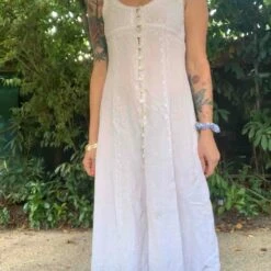 Robe Boutonnée Brodée- 34 / 36 -Cachare Vetements Magasin b9e5f01d 53e4 4e7d 9e99 43ffa8d848fd