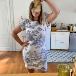 Robe Cacharel- 38 / 40 -Cachare Vetements Magasin c1ddb588 08a6 4d07 9011 a3baeae462ba