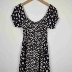 Robe à Fleurs- 36 -Cachare Vetements Magasin c36d0606 5ef7 4671 ab34 38f36d2cce9c