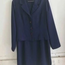 Tailleur Robe Et Veste- 38 -Cachare Vetements Magasin c530ec3e cd1b 4236 b44d 518585002cff