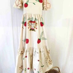 Robe Longue Brodée- 32 / 34 -Cachare Vetements Magasin cd2c1926 093b 4618 9abe 13e01ec0c116