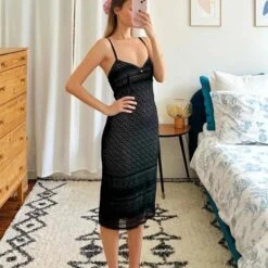 Robe à Dentelles- 34 / 36 -Cachare Vetements Magasin f0fa26cb fc00 4e67 b734 6e4aaf18b784