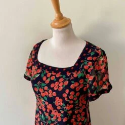 Robe Mini Cerises Et Pois- 36 -Cachare Vetements Magasin f96598a7 b59d 4ff1 b653 7c2c5ad7f21f